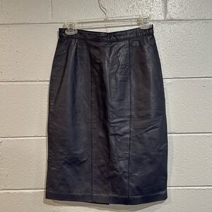 Vintage Lord & Taylor 100% Leather Dark Navy Black Midi Skirt • 25” Length •